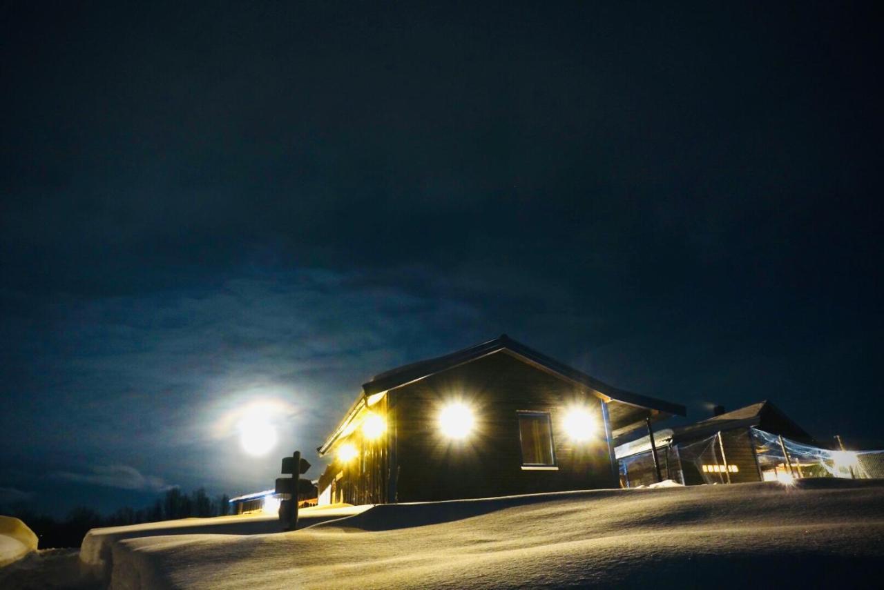 Wild Caribou'S Wildwood Cabin Lakselv Exterior foto